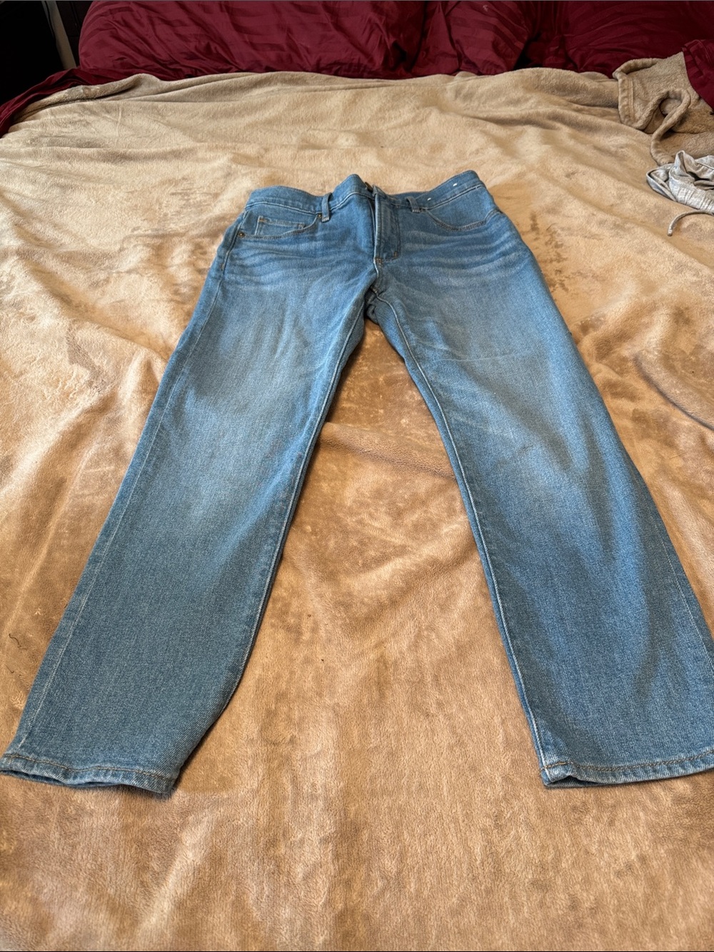Women's Straight-Leg Jeans in Blue